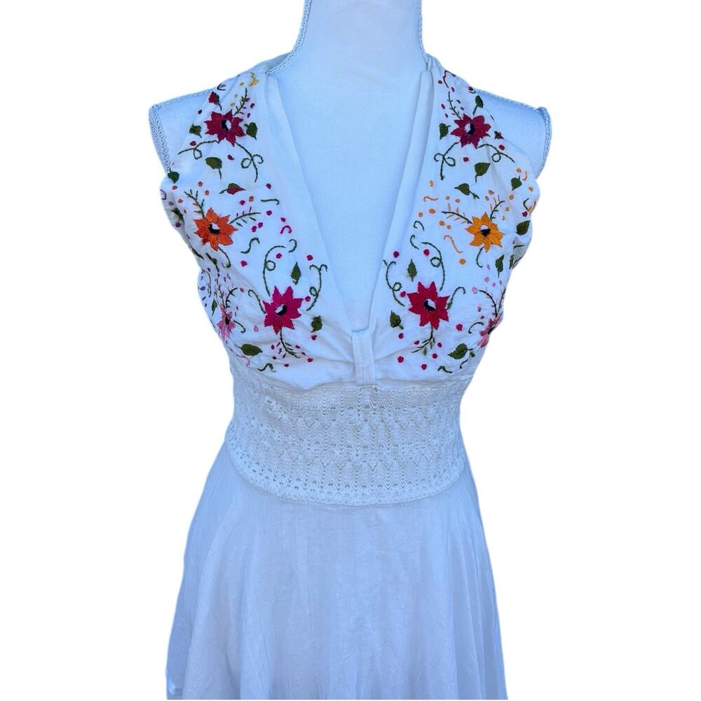 White Mexican Style Floral Embroidered Halter Dress Handkerchief Hem Size M - Picture 2 of 6